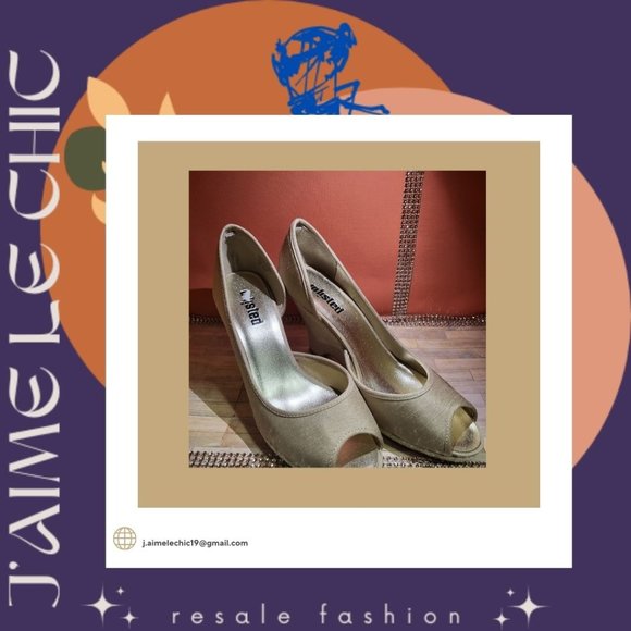 Unlisted Beige Peep-Toe Wedges - Picture 1 of 5